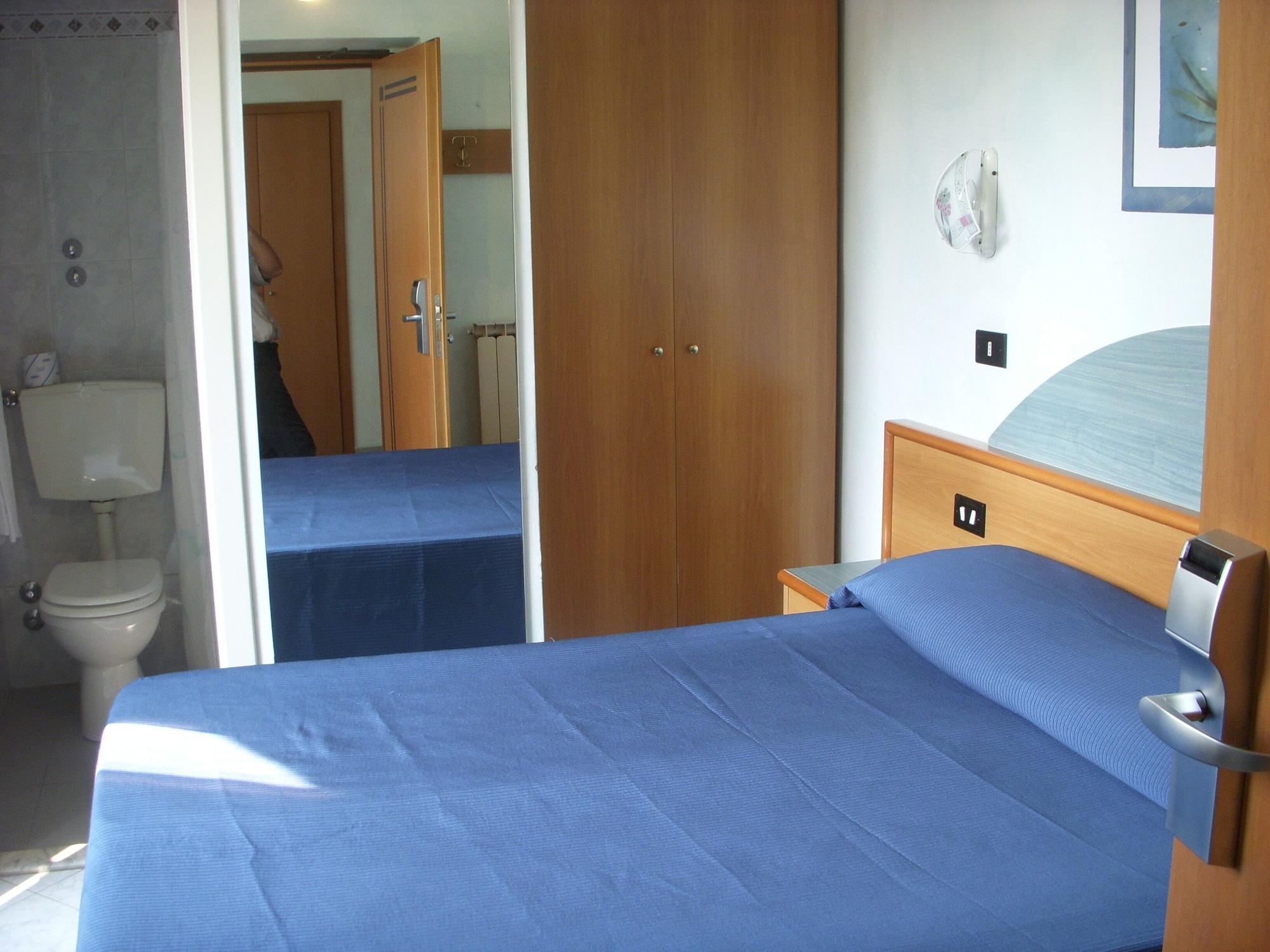 Hotel Roma Marina di Massa Buitenkant foto