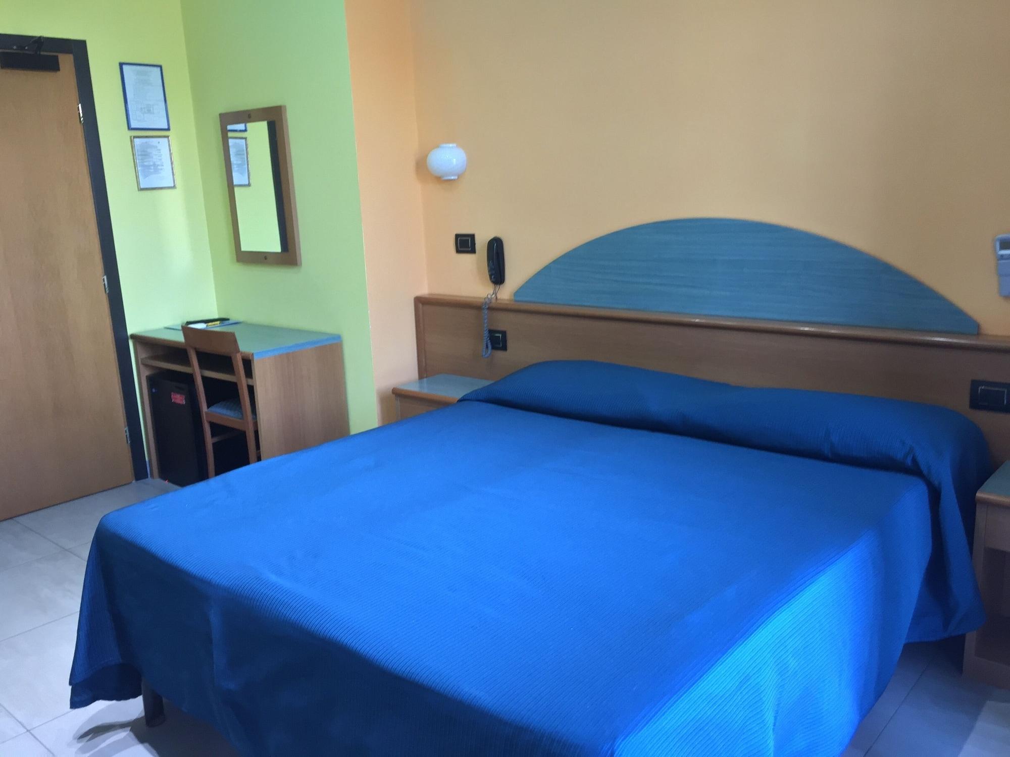 Hotel Roma Marina di Massa Buitenkant foto