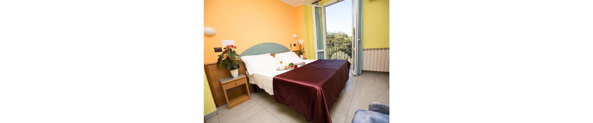 Hotel Roma Marina di Massa Buitenkant foto