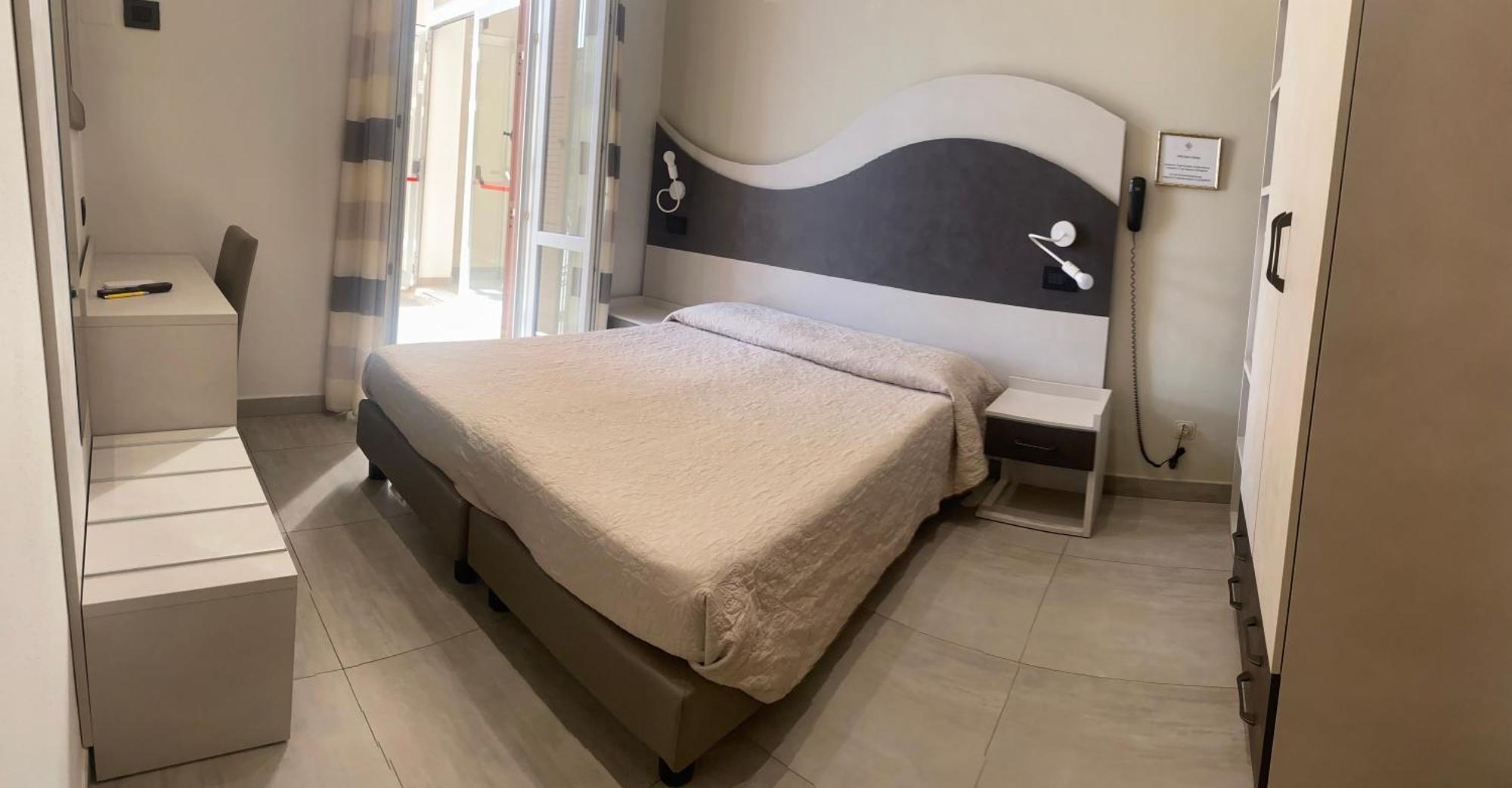 Hotel Roma Marina di Massa Buitenkant foto
