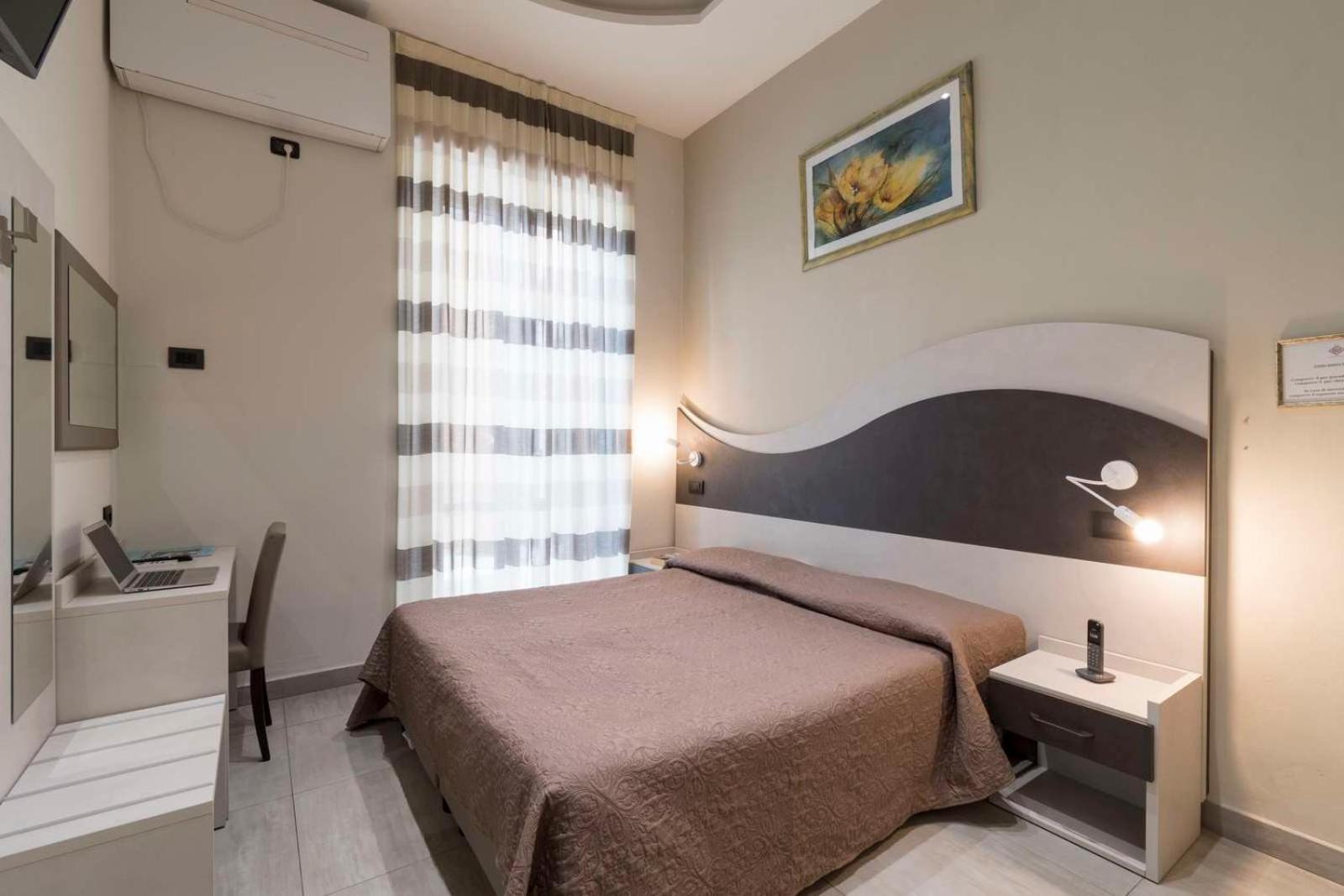 Hotel Roma Marina di Massa Buitenkant foto