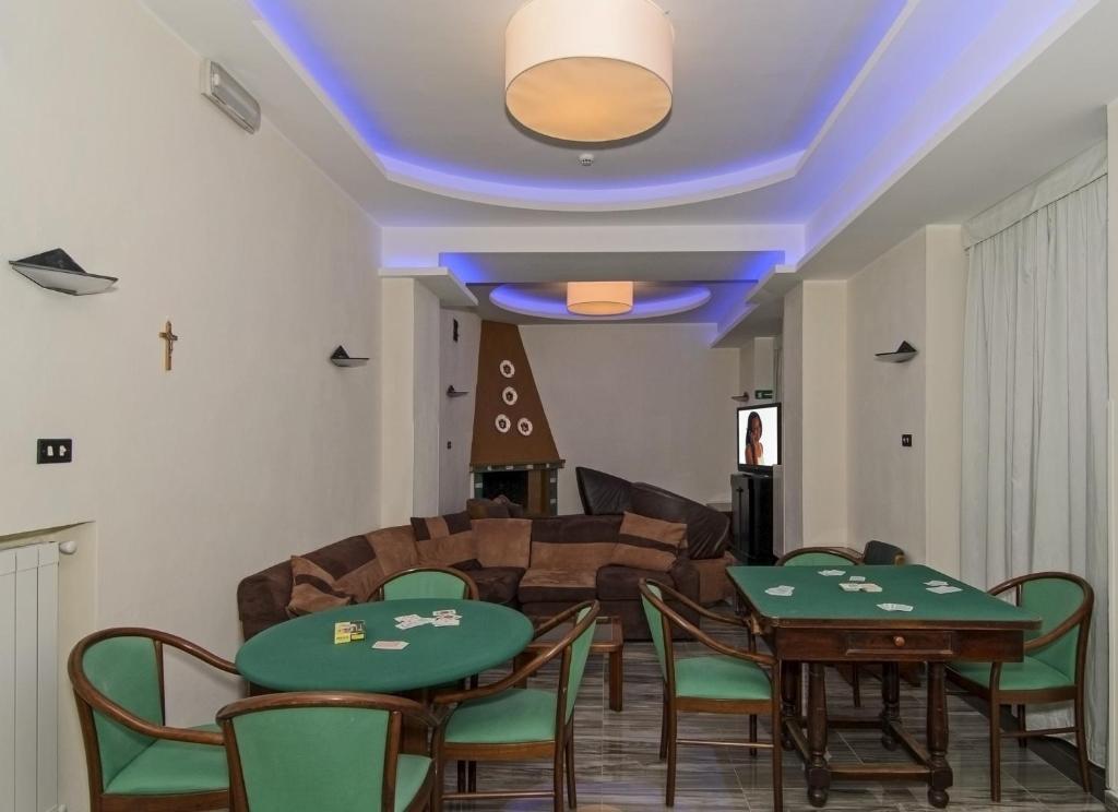 Hotel Roma Marina di Massa Buitenkant foto